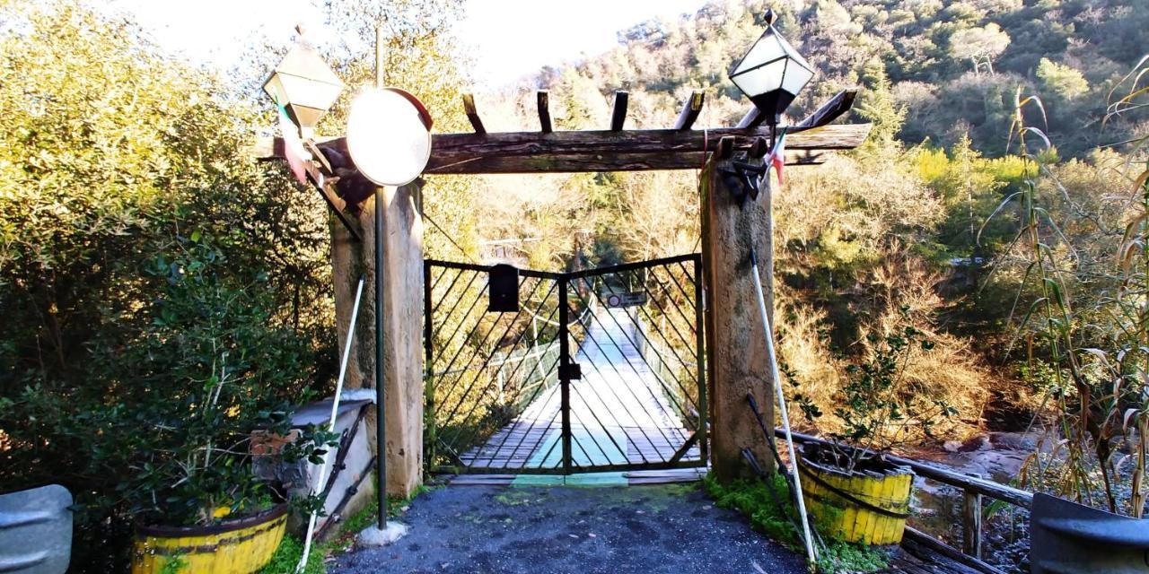 Agricamping Ponteraggio N.1 Hotel Dolceacqua Bagian luar foto