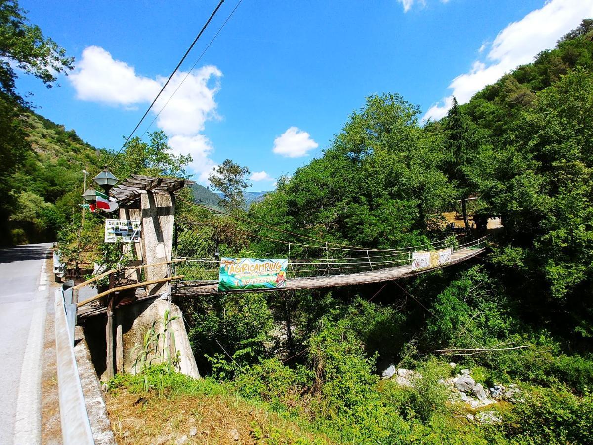 Agricamping Ponteraggio N.1 Hotel Dolceacqua Bagian luar foto