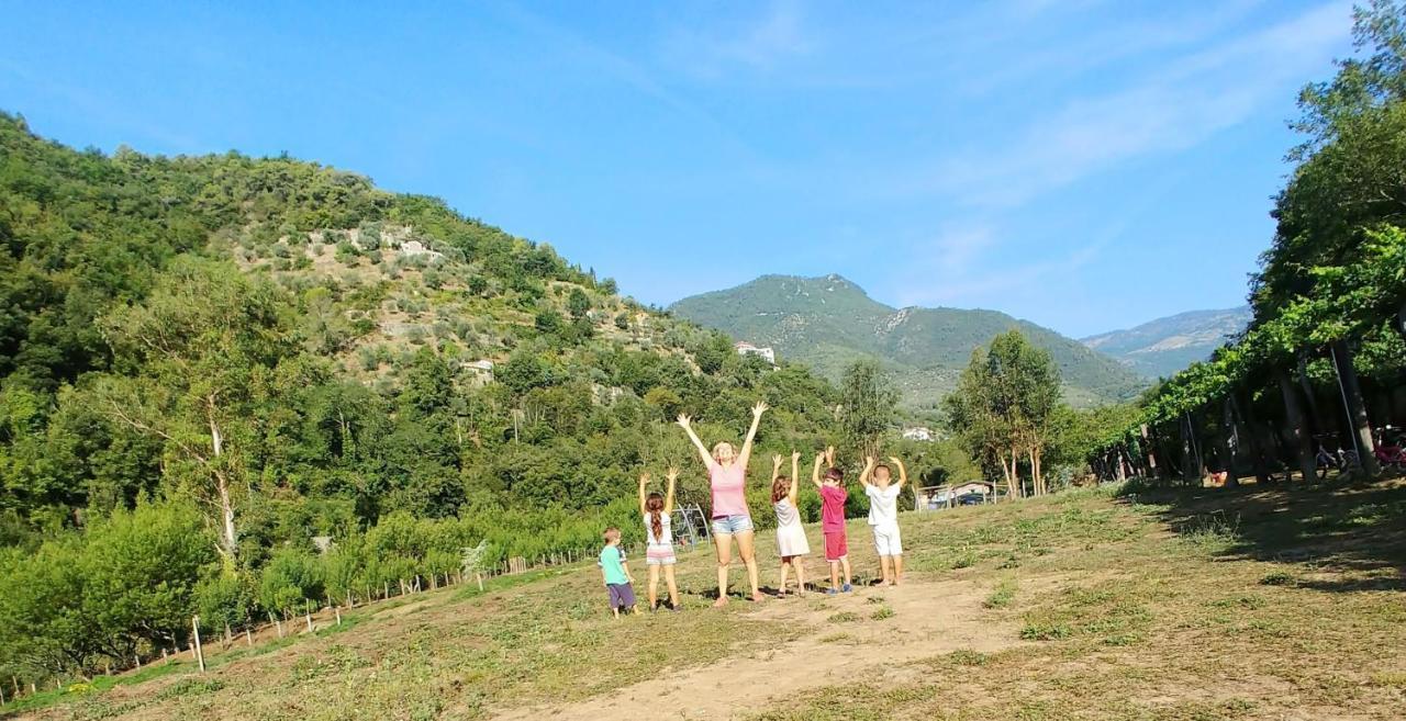 Agricamping Ponteraggio N.1 Hotel Dolceacqua Bagian luar foto